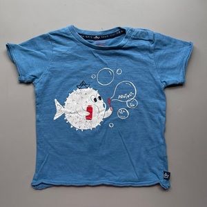 Baby boy t-shirt in size 2T